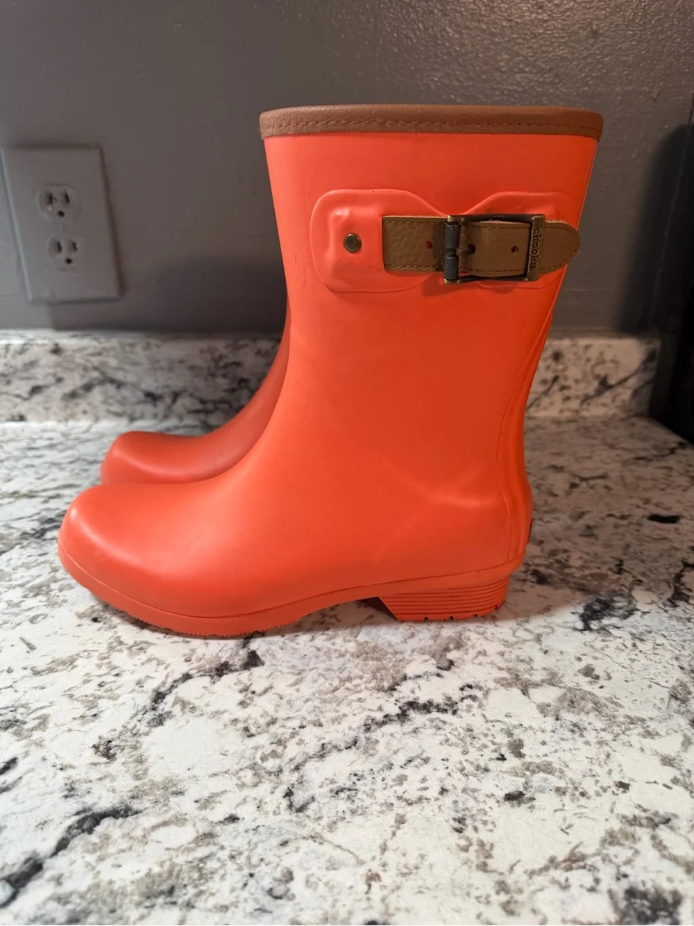 Chooka City Solid Mid-Height rain boots size 7
